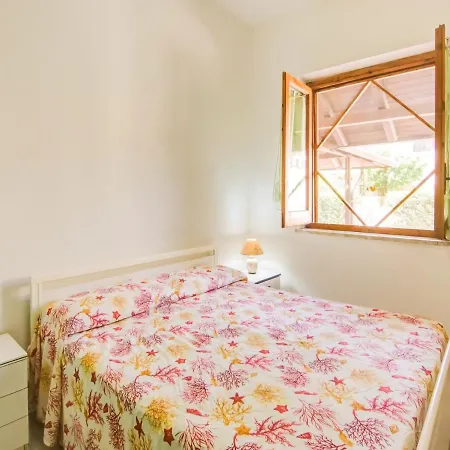 Snug In Isola Capo Rizzuto With Garden Апартаменты Isola Di Capo Rizzuto